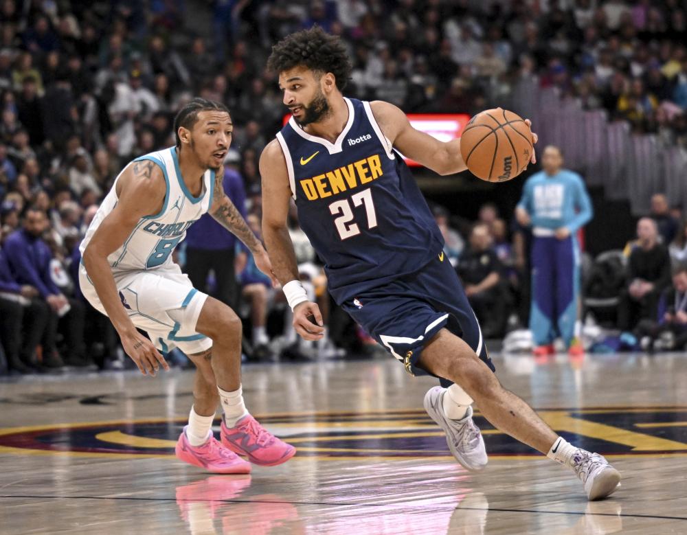 击4轮首胜 击4轮首胜